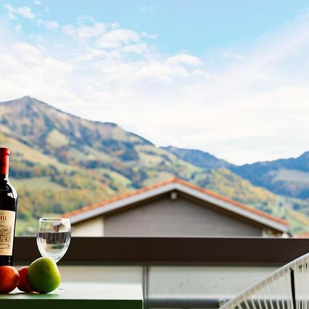 Appartement moderne au coeur de la Gruyère Neirivue Extérieur photo
